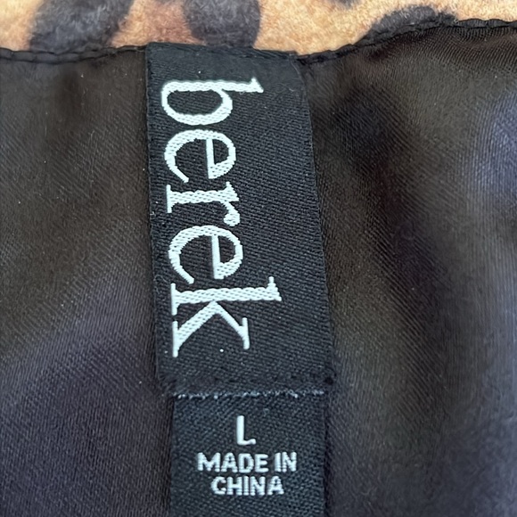 Animal Print Quilted Genuine Leather Jacket with Woven Chain Trim - Picture 7 of 15